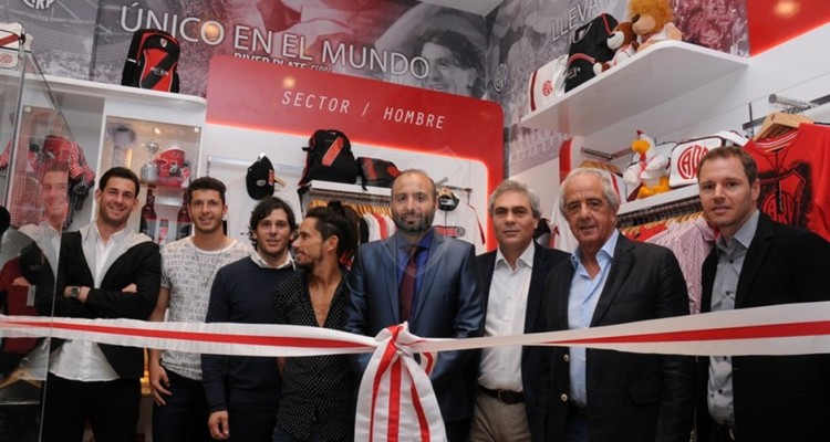 9732-inauguaracionriverstore-07