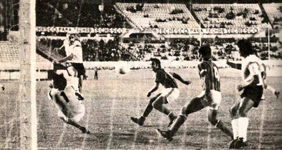 COPA LIBERTADORES 1976: postal del enfrentamiento entre River Plate y Portuguesa FC de Venezuela.