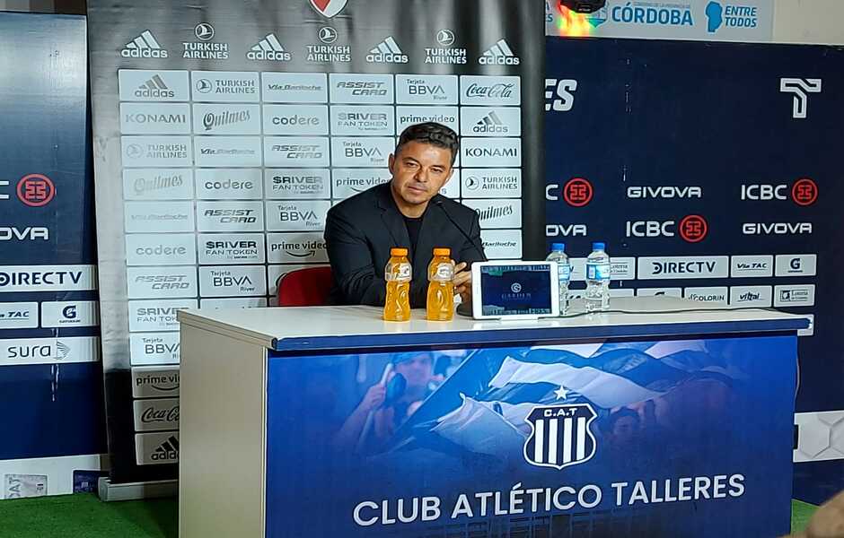 Gallardo en conferencia