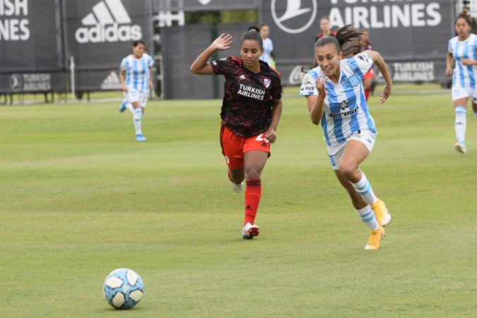 River perdió el invicto y la cima