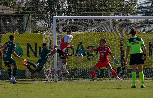 River pisó fuerte en Junin