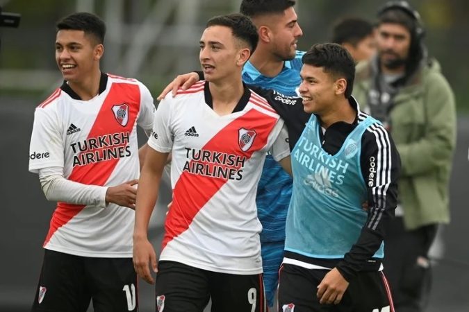 River y Estudiantes, por la final