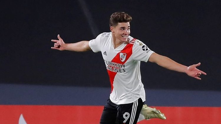 Julián Álvarez dejó su huella en River