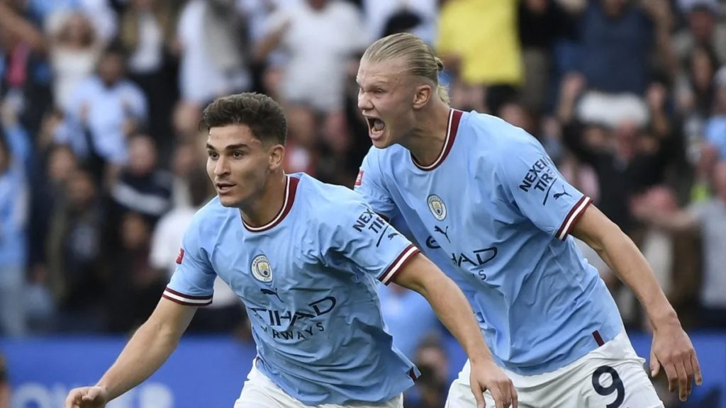 Julián marcó su primer gol con el City