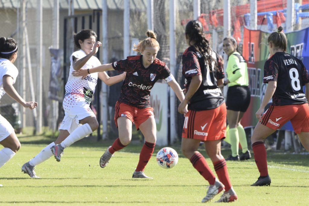 Femenino: River volvió al triunfo ante SAT