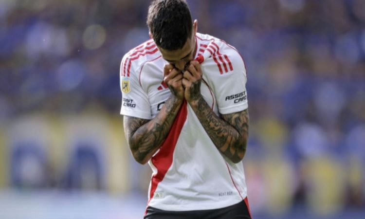 Primer gol de Lanzini en su regreso a River